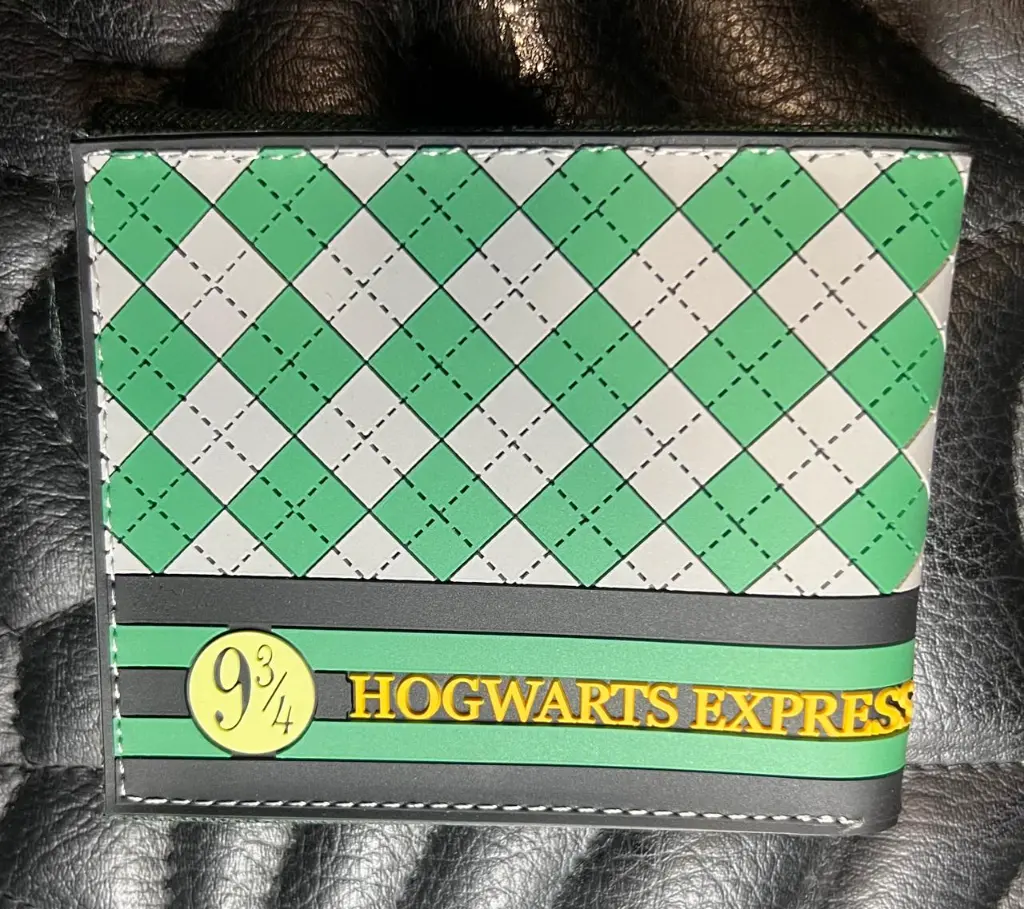 b Potter S1.webp