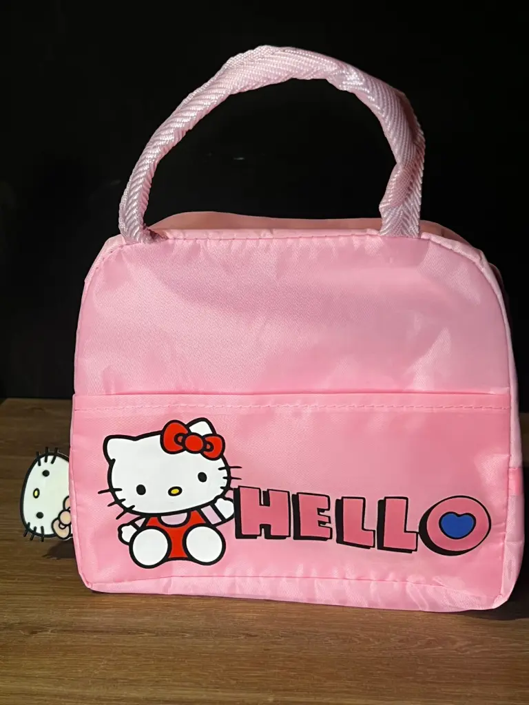 Lonchera kitty 2.webp