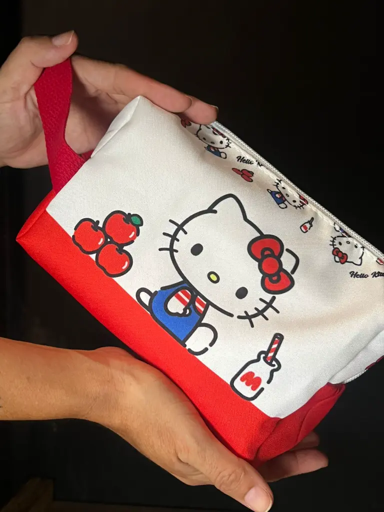 bolso maquillaje kitty.webp