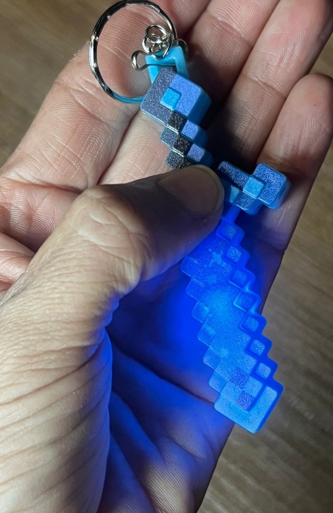 LLavero luminoso Espada Diamante Minecraft