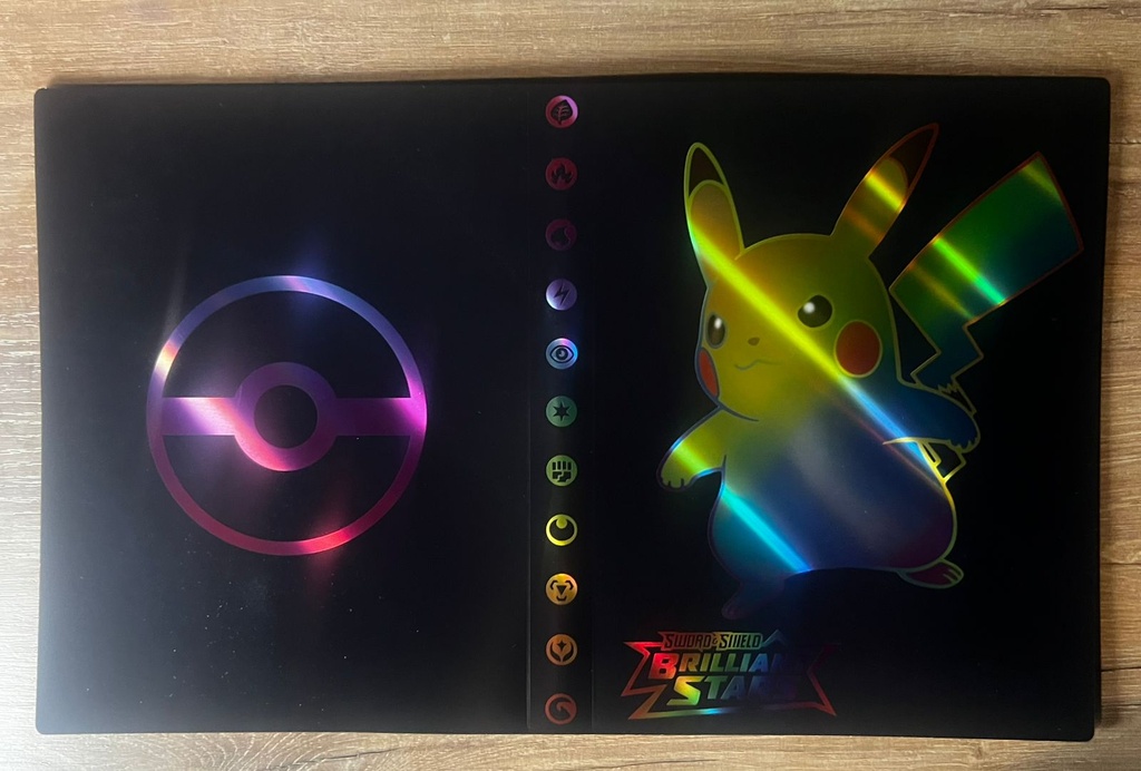 Album Coleccionador de Cartas Pokemon - Pikachu