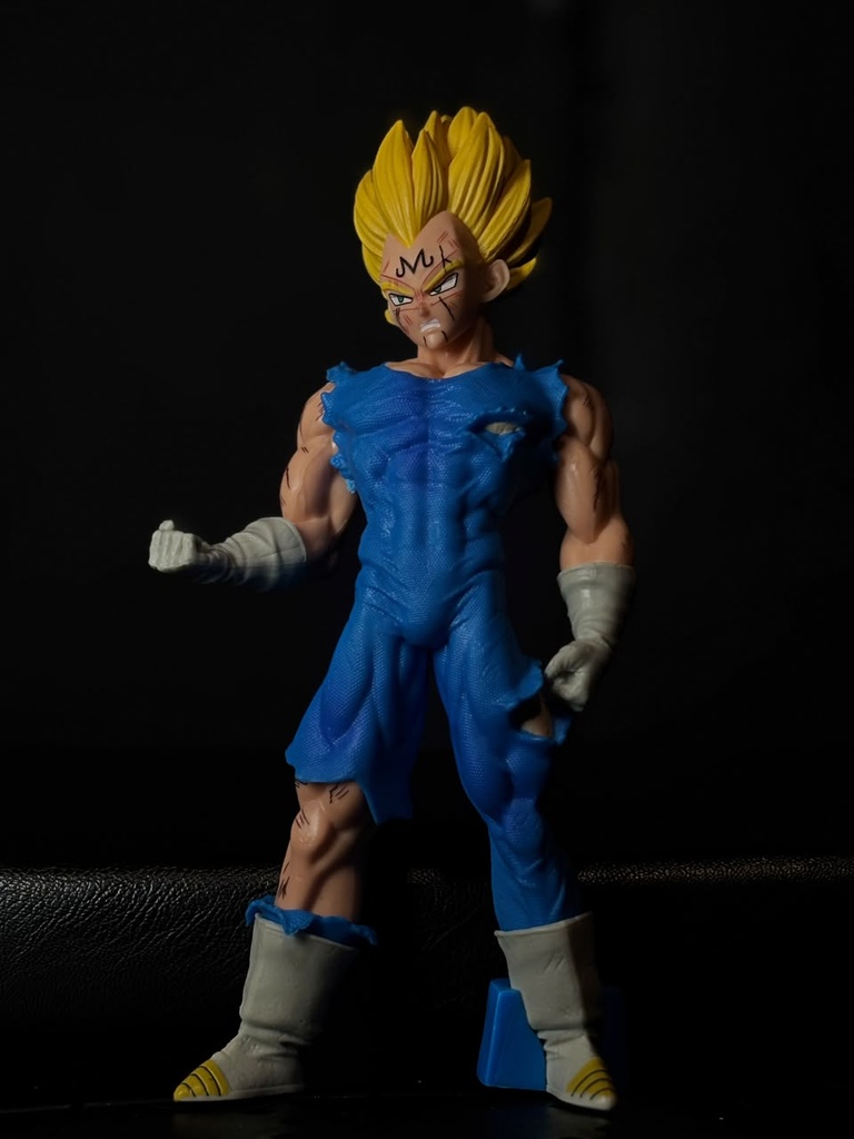 Figura de Majin Vegeta