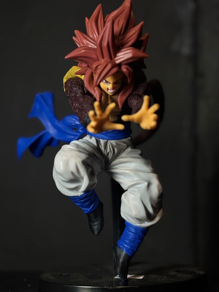 Figura de Gogeta Super Saiyajin 4