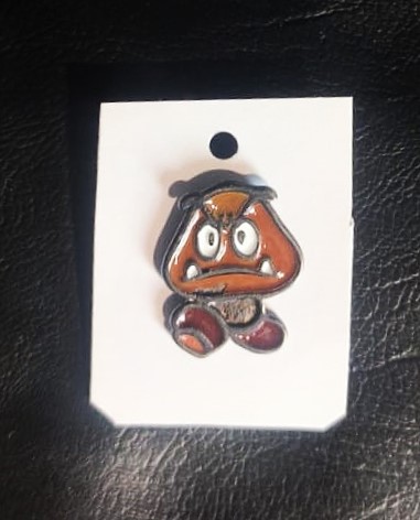 Pin Metálico - Goomba